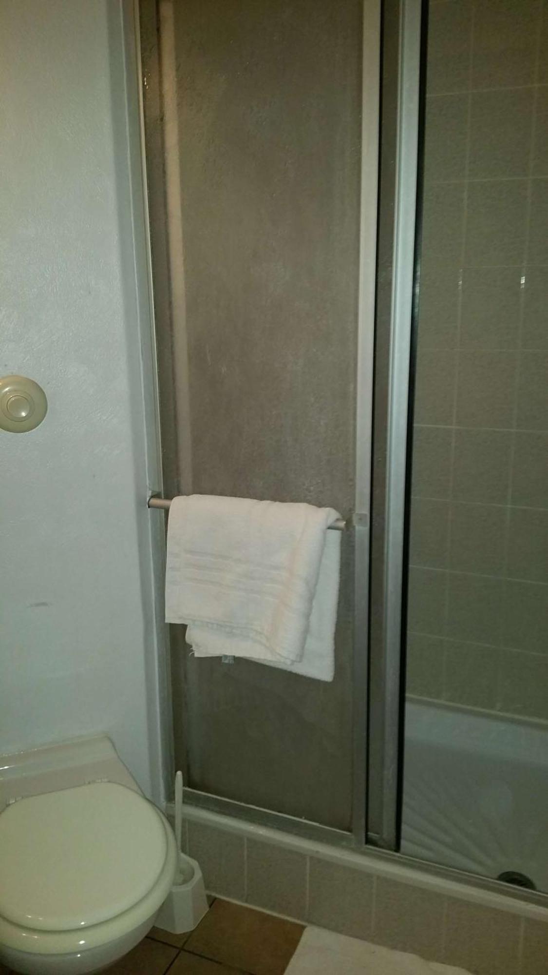 Brit Hotel Sarreguemines Bagian luar foto