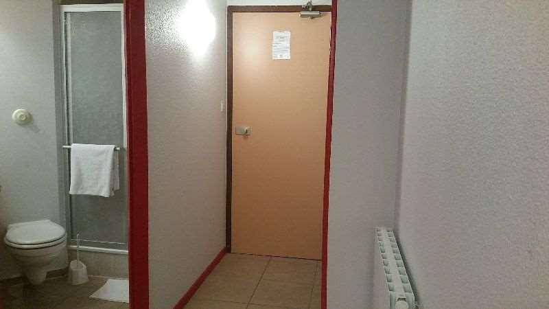Brit Hotel Sarreguemines Ruang foto