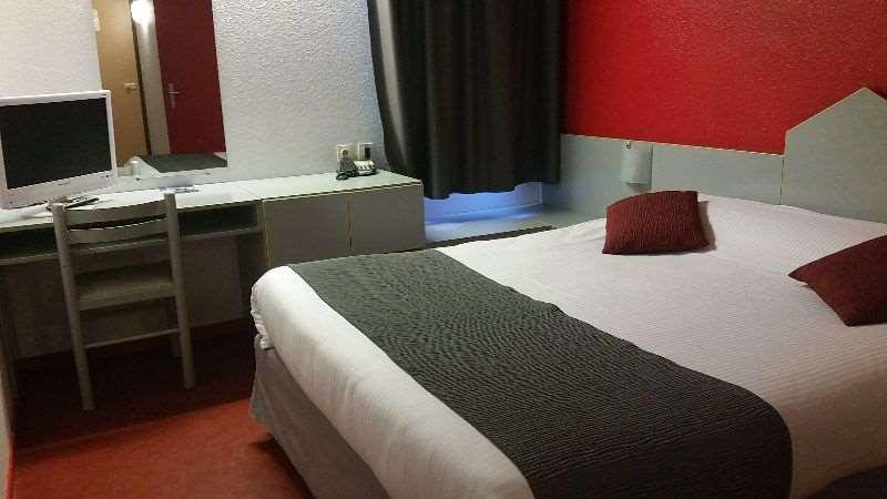 Brit Hotel Sarreguemines Ruang foto